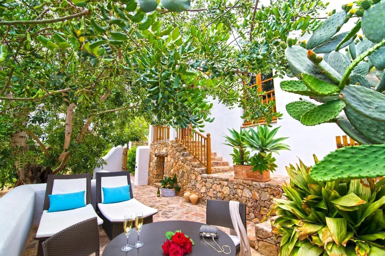 Hotel Rural & Spa Can Curreu Santa Eularia des Riu 0*,